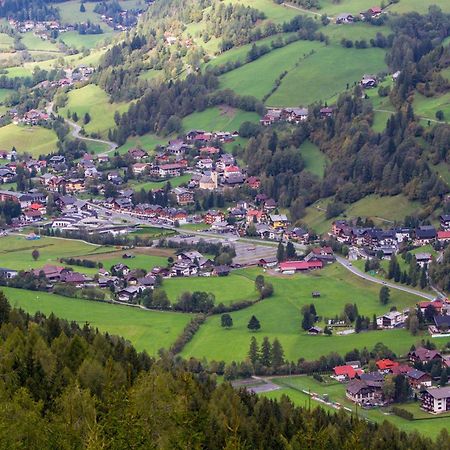 Hotel Garni Sonnblick Bad Kleinkirchheim Exterior foto